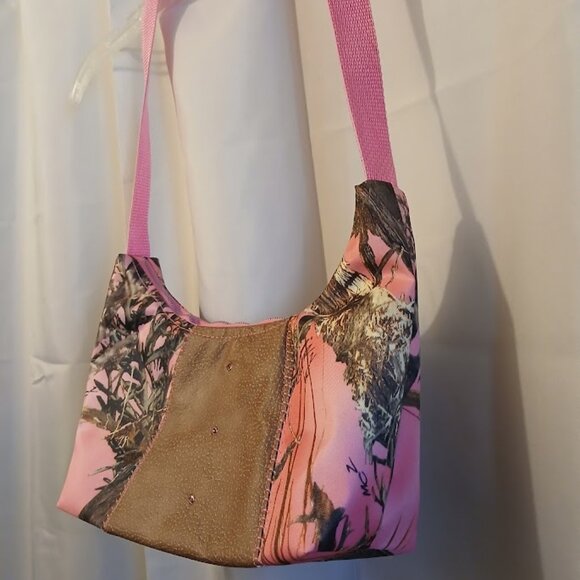 New Vinyl Camo Top handle Shoulder Bag Purse Hot Pink Brown Crescent Baguette - Picture 6 of 10